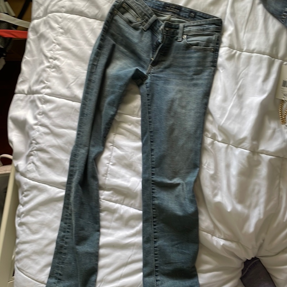 Lucky brand jeans “ sweet straight” dark wash mid rise